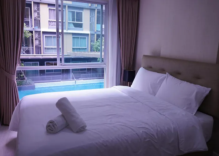 Metroluxe Rama4 , Center Apartment