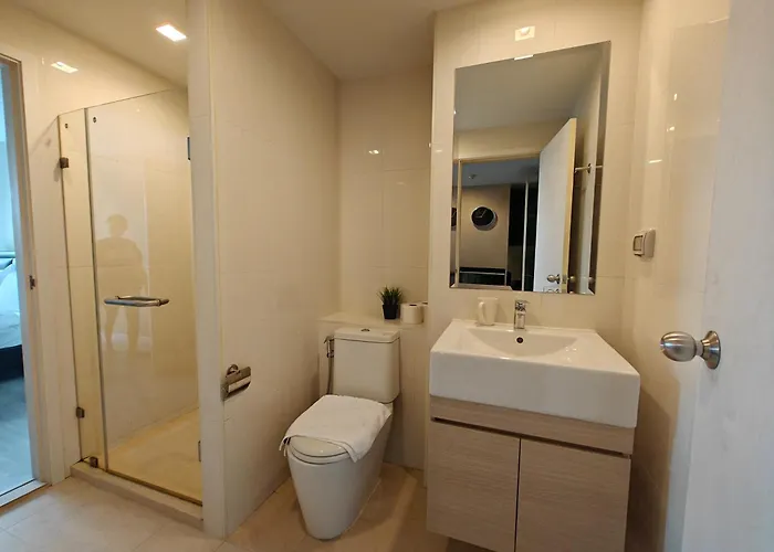 Apartment Metroluxe Rama4 , Center